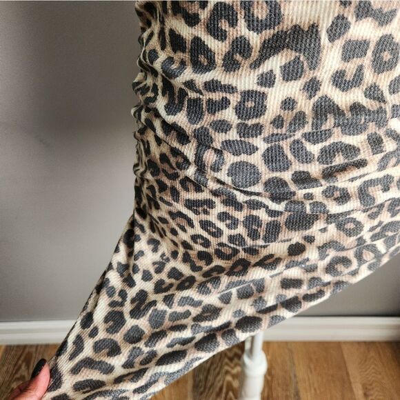 Ruched mini dress | Animal Print Ruched Dress | Ribbed Ruched Dress - Picture 7 of 7